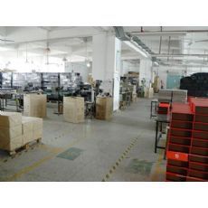 深圳重鑫紙制品 專(zhuān)業(yè)包裝盒廠(chǎng)家，特價(jià)銷(xiāo)售中